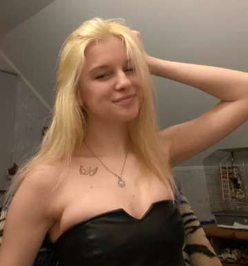 Draiskule💋 (19 gadi) (Foto!) iepazīsies ar vīrieti seksam (#8220078)