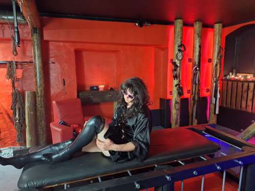 KinkDevil Dungeon (45 aastat)