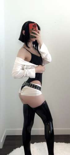 Pretty Sweet japanese girl available today in Cesis to offer you a wonderful joy…