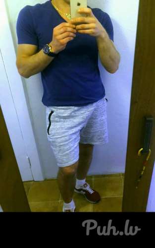 M.  r.   (35 лет)