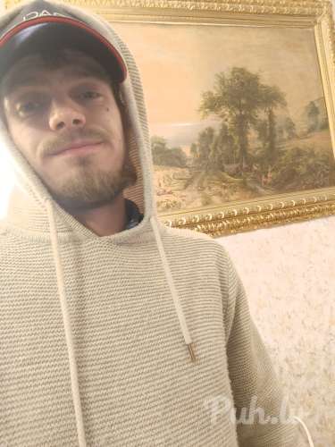 Максим (31 aasta)