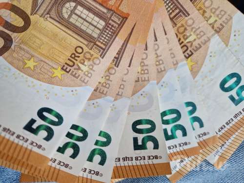 Šodien darba darīšanās esmu Rēzeknes apvidū.  Vēlētos satikties ar foršu,  diskr…