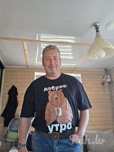 Олег (56 aastat)