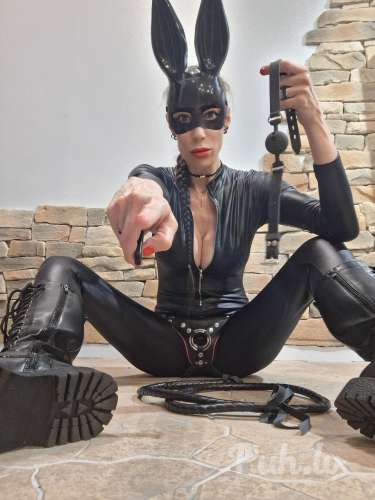 MISTRESS JULIA (35 metų)