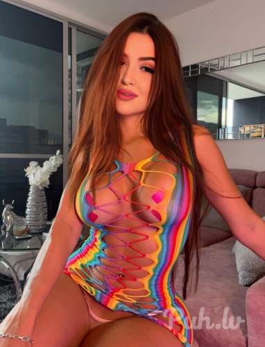 SABRINA SEXY (23 gadi)