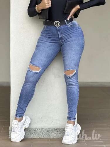 Tava auto (24 years)