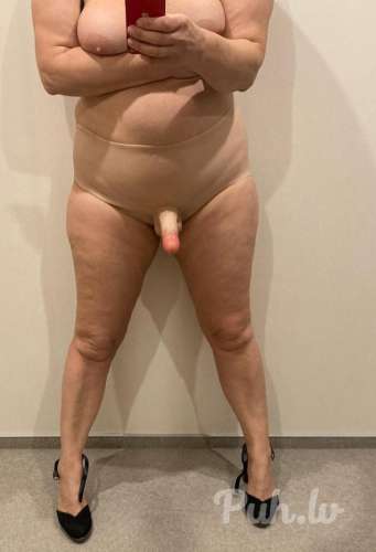 Kundzīte (51 gads) (Foto!) iepazīsies ar vīrieti seksam (#8688843)