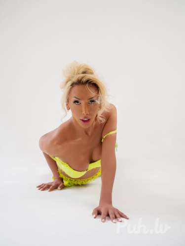 Icon LeyLa (27 aastat) (Foto!) saab tuttavaks (№8694794)