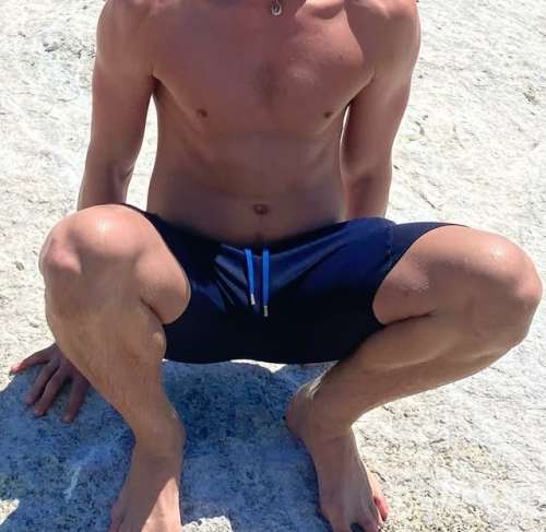 Discreet fun date! I speak english latvian.  Massage sex. . . 27.  184.  75.  18 Piedāv…