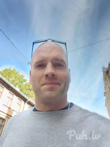 Čau meitenes! Rīga,  Centrs! Ja interesē attiecības bez saistībām - rakstiet! Bet…