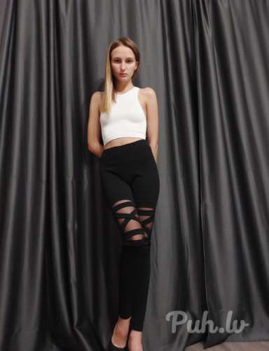 Hey! .  Piedāvāju bildes.  Video un čatiņu.  Atbildu epastā,  ka arī whatsappa divi…