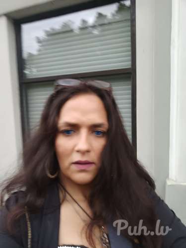 Молодая,  симпатичная девушка готова приехать в гости.  Предлогаю хороший отдых.  П…