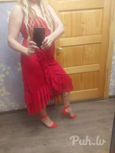 Liepājā simpātiska un seksiga sieviete piedāvā vīrietim patīkamas tikšanās,  seks…