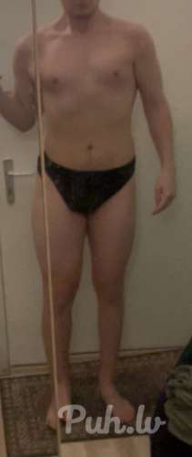 Konstantin (25 aastat)