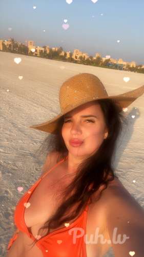 Жду на массаж релакс щедрого и солидного мужчину.  Писать смс или звонить .  Класс…