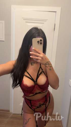 alesia (24 gadi) (Foto!) piedāvā masāžu, eskorta vai citus pakalpojumus (#8740599)