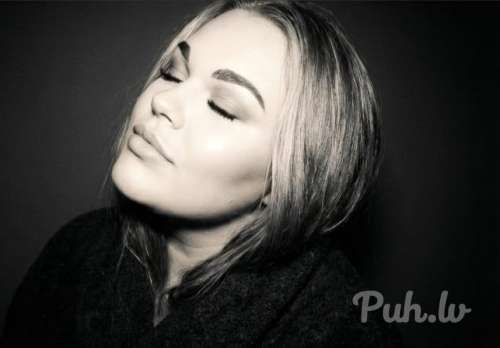 High Standard,  Super feminine and sexy,  blond hair,  1.  75 tall ,  soft skin ,  lus…