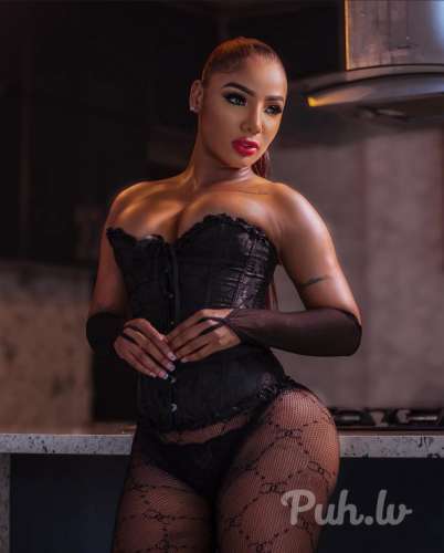 Nahomi (20 metų) (Nuotrauka!) pasiūlyti escorto paslaugas ar masažą (#8747797)