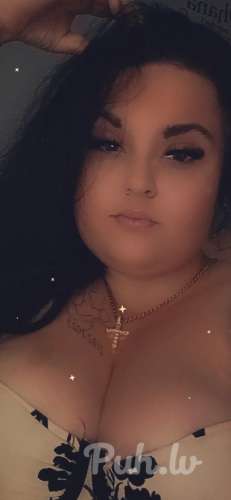 Ingrīda 32 (30 years) (Photo!) gets acquainted with a man for sex (#8749142)