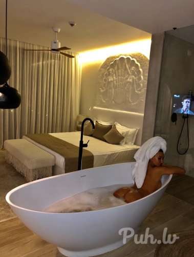 Valeria (27 years) (Photo!) gets acquainted with a man for sex (#8750103)