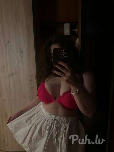 Dasha (24 aastat) (Foto!) saab mehega seksi eesmärgil tuttavaks (№8751012)