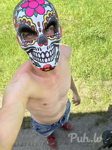 Tu bla kuce 18 + no Rīgas.  Turīga,  ar bla matiem,  kā minimums līdz pus mugurai. …