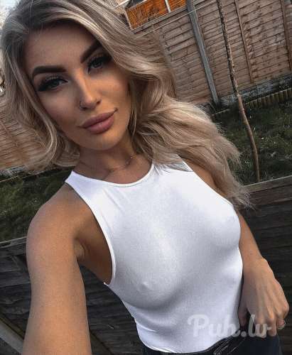 FindomQueen (30 years)