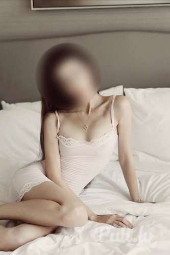 Stephanie (22 aastat) (Foto!) paku saatja-, massaaži- või muid teenuseid (№8781404)