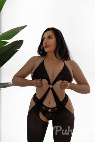 Брюнeткa (39 лет)