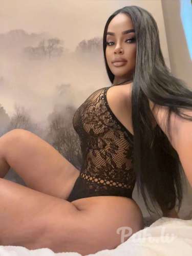 Lucia Anal (27 aastat) (Foto!) paku saatja-, massaaži- või muid teenuseid (№8990649)